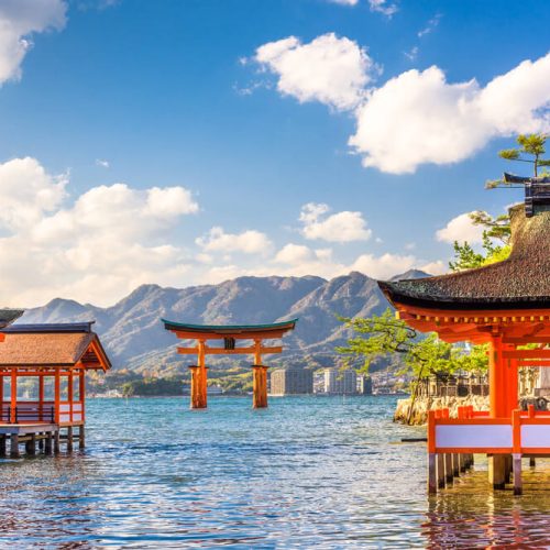 הירושימה (Hiroshima) ומיאג'ימה (Miyajima): שלום ויופי טבעי הירושימה (Hiroshima) ומיאג'ימה (Miyajima): שלום ויופי טבעי